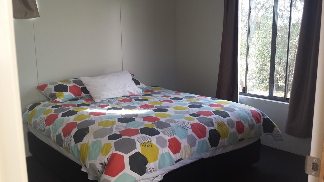 Under The Mount Motel Melrose Екстериор снимка